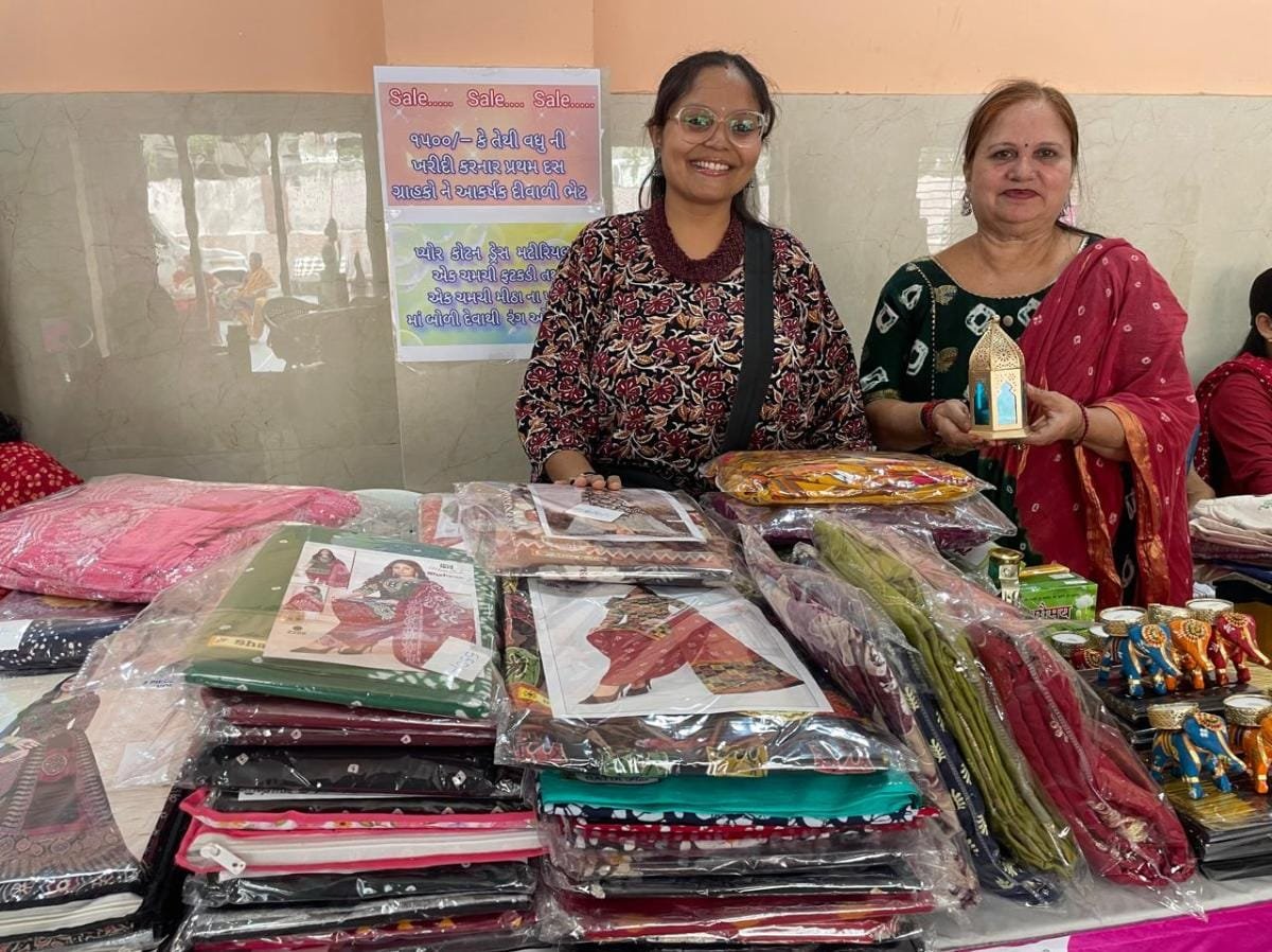 વાલમ બ્રાહ્મણ મહિલા મંડળ દ્વારા પારંપરિક ગરબા નું આયોજન